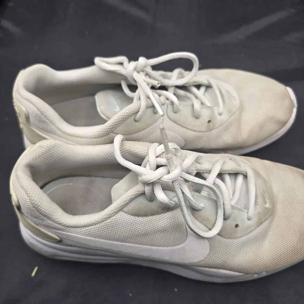 Nike comfortable sneakers